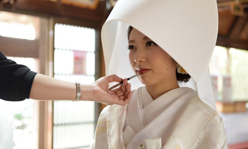 結婚式白無垢洋髪 神社挙式家族東京 結婚式会食和装
